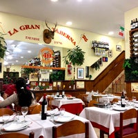 Photo taken at La Gran Taberna by Milton Walter F. on 4/22/2019