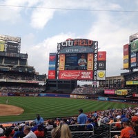 Photo taken at Section 113 - Citi Field by Xaxis on 8/8/2013
