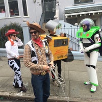 Photo taken at Bay To Breakers 2015 by Stephanie C. on 5/17/2015