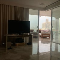 Foto tirada no(a) Dubai por Abdulaziz A. em 5/19/2024