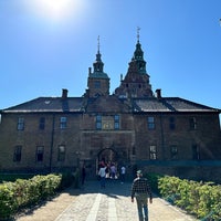 Photo taken at Rosenborg Castle by ⚜️Bulent S. on 5/18/2024