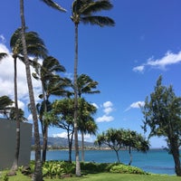 Foto tomada en Maui Beach Hotel  por Dorothy D. el 3/28/2016