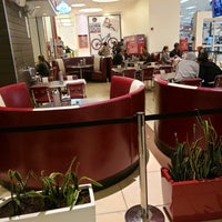 Photo taken at Johnny Rockets by Mario M. on 1/10/2020