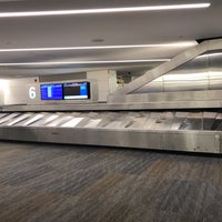 Photo taken at Baggage Claim 4-5-6 by Anthony L. on 3/26/2018