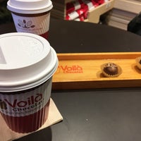 Photo taken at Voilà Chocolat by Dilek K. on 3/12/2017