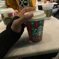 Photo taken at Starbucks by Murat Uğur B. on 11/30/2022