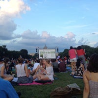 Photo taken at Screen on the Green by Annie G. on 7/21/2015
