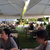 6/21/2014 tarihinde Denis V.ziyaretçi tarafından Restaurant Orgulje'de çekilen fotoğraf