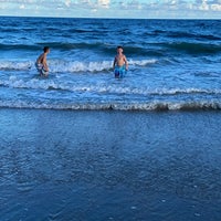 รูปภาพถ่ายที่ Ocean Isle Beach โดย Ashley H. เมื่อ 8/7/2022