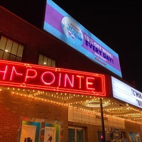 รูปภาพถ่ายที่ Hi-Pointe Theatre โดย Matthew G. เมื่อ 11/27/2021