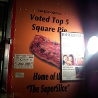 Foto tomada en Valducci&amp;#39;s Pizza and Catering  por a r. el 11/19/2012