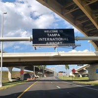 Foto tirada no(a) Tampa International Airport (TPA) por Calvin M. em 11/5/2020