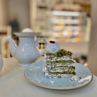 Foto diambil di Pinavija Bakery &amp;amp; Tea Room oleh Max G. pada 11/17/2022