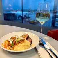 Photo taken at Austrian Airlines Business Lounge | Non-Schengen Area by Max G. on 5/17/2023