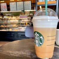 Photo taken at Starbucks by Max G. on 8/19/2022