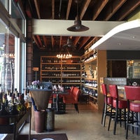7/8/2017 tarihinde Scott R.ziyaretçi tarafından 1313 Main - Restaurant and Wine Bar'de çekilen fotoğraf