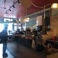 11/9/2017 tarihinde Kimm R.ziyaretçi tarafından Tate Street Coffee House'de çekilen fotoğraf