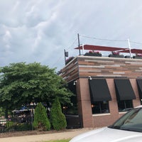 Снимок сделан в Wellman&amp;#39;s Pub &amp;amp; Rooftop пользователем Austin W. 6/26/2019