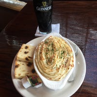Foto diambil di The Celtic House Irish Pub &amp;amp; Restaurant oleh The Celtic House Irish Pub &amp;amp; Restaurant pada 11/5/2015