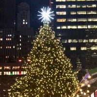 Photo taken at The Holiday Shops at Bryant Park by Livia on 12/5/2022