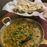 Das Foto wurde bei Chola Eclectic Indian Cuisine von Livia am 7/2/2021 aufgenommen
