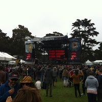 Photo taken at TwinPeaks Stage - Outside Lands 2014 by Bob C. on 8/9/2014