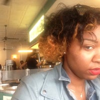 5/18/2013 tarihinde Courtney E.ziyaretçi tarafından Harlem Shake'de çekilen fotoğraf