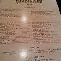 Foto tirada no(a) Heirloom Restaurant por Peggy lynn W. em 5/4/2014
