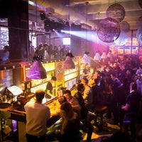 Das Foto wurde bei Heaven. Mixology Bar von Heaven. Mixology Bar am 1/12/2015 aufgenommen