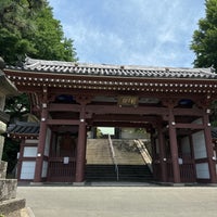 Photo taken at 龍口寺 by ショウジ on 6/7/2023