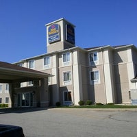 Photo taken at Best Western Legacy Inn &amp;amp; Suites Beloit-South Beloit by Andy F. on 8/16/2013