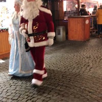 Photo taken at Weihnachtsmarkt Spandau by Maria R. on 12/13/2019