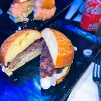 Foto scattata a The Burger Maker Barcelona da Abo Nourah il 11/18/2023