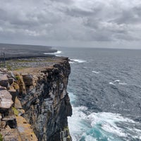 Photo taken at Dún Aonghasa by Nabil on 8/5/2019