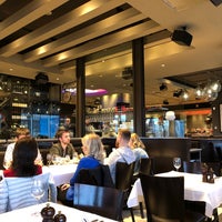 Foto scattata a Paris Grill da Dameon W. il 4/14/2019