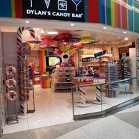 Photo taken at Dylan&amp;#39;s Candy Bar (IAH Terminal A) by Bryan A. on 6/29/2019