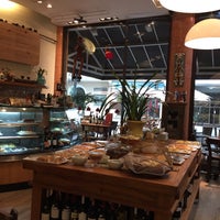 Photo taken at Antônia Casa e Café by Bel A. on 4/2/2016