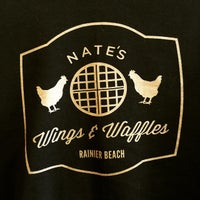 Photo prise au Nate&amp;#39;s Wings &amp;amp; Waffles par Garrett M. le2/21/2015