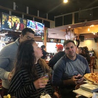 Foto tomada en River Rock Restaurant &amp;amp; Marina Bar  por Lizzy P. el 10/27/2018