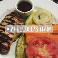 Photo taken at Applebee´s by Andrea H. on 8/30/2017