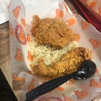 Photo taken at Popeyes Louisiana Kitchen by anne a. on 3/5/2019