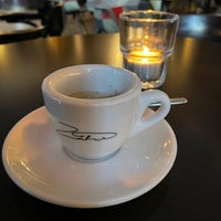 Photo taken at Záhir Coffee &amp;amp; Drinks by Juri D. on 6/25/2022