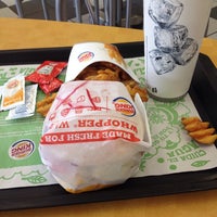 Photo taken at Burger King by Iván M. on 3/25/2014