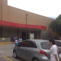 Foto tomada en Centro Comercial Plaza Mundo  por Enrique F. el 8/27/2016