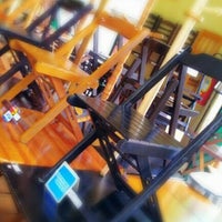 Foto tirada no(a) Meca - Mesas e Cadeira por Rock M. em 12/22/2012