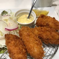 Photo taken at Oyster Table by Takahiro M. on 6/28/2018