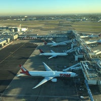 Photo taken at NATS/BAA Heathrow Control Tower by Jason S. on 11/29/2016