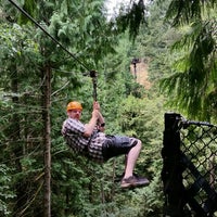 Das Foto wurde bei Adrena LINE Zip Line Adventure Tours von Princess Pajama Pants am 7/7/2015 aufgenommen