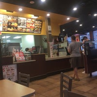 Photo taken at Taco Bell by Joey L. on 6/27/2016