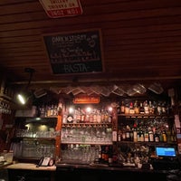 Foto diambil di Grendel&amp;#39;s Den Restaurant &amp;amp; Bar oleh Michele G. pada 11/9/2022